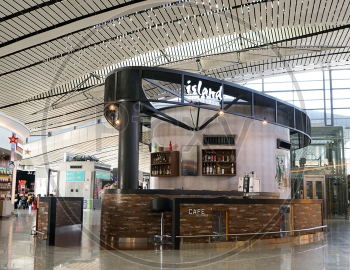 Island bar at Hyderabad Airport.