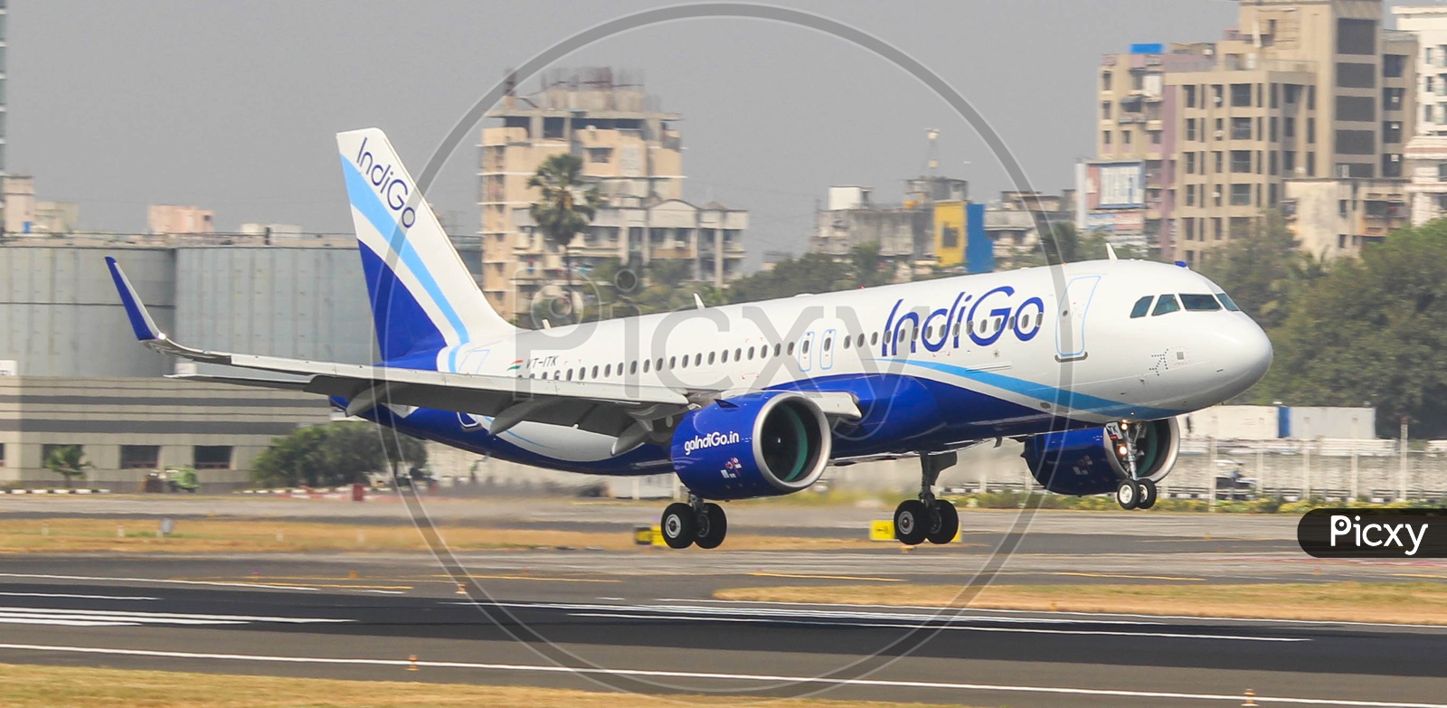 Newest Indigo A320 neo clicled upon its first visit to Mumbai.