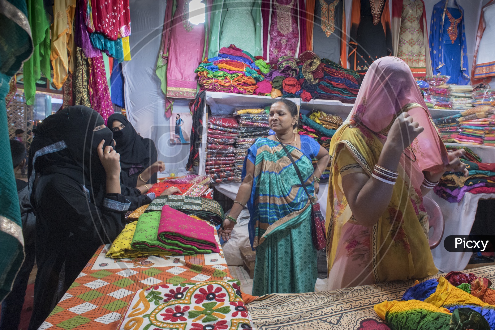 Ladies Shopping at laad bazaar