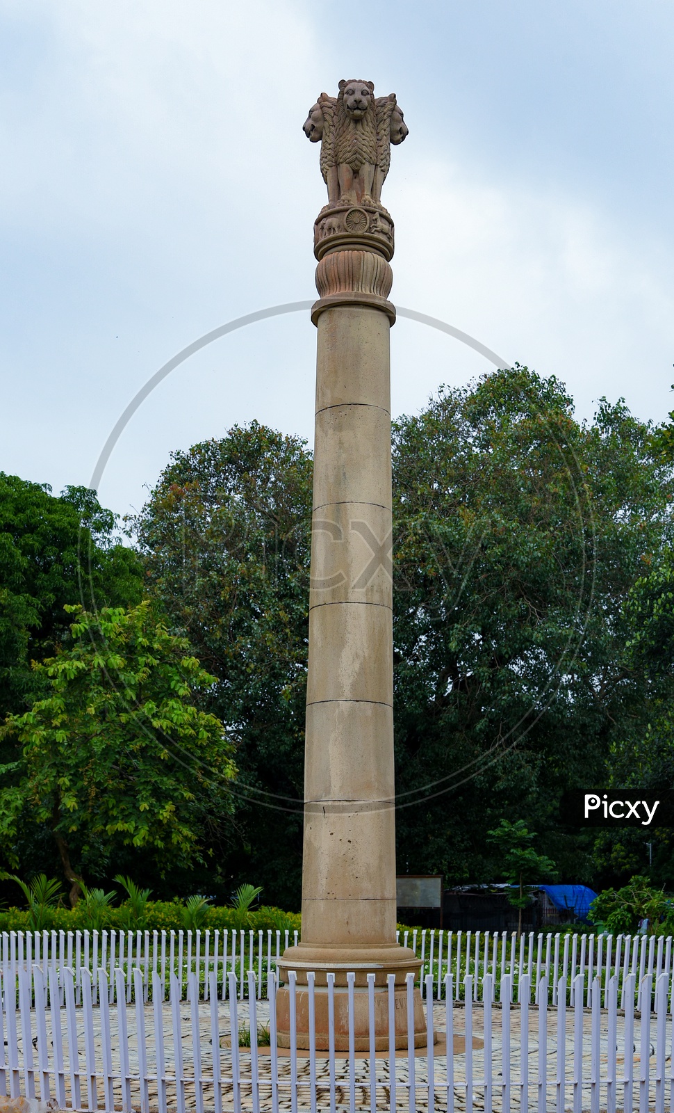 Ashoka Pillar replica at Malabar Hill