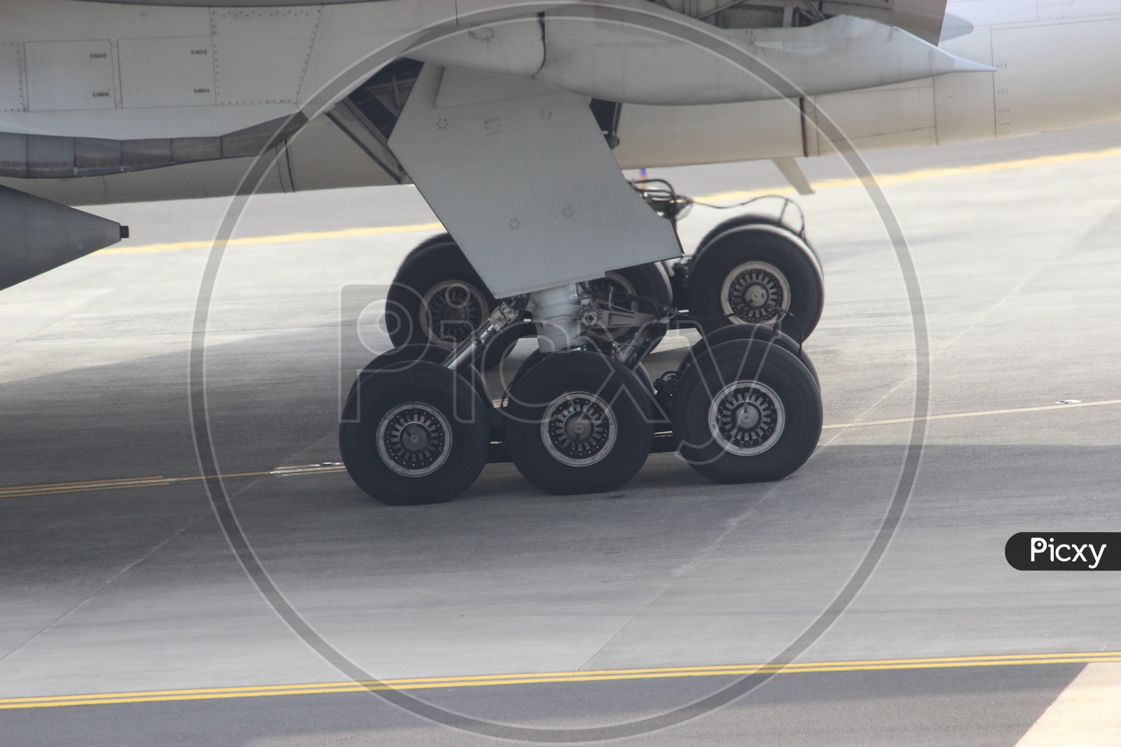 main Landing gear 777