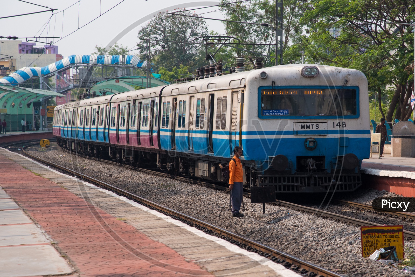 MMTS Train at Necklace Road Station