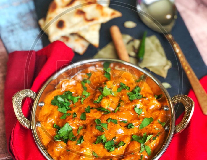 Chicken Tikka Masala / Curry / Curries / Naan