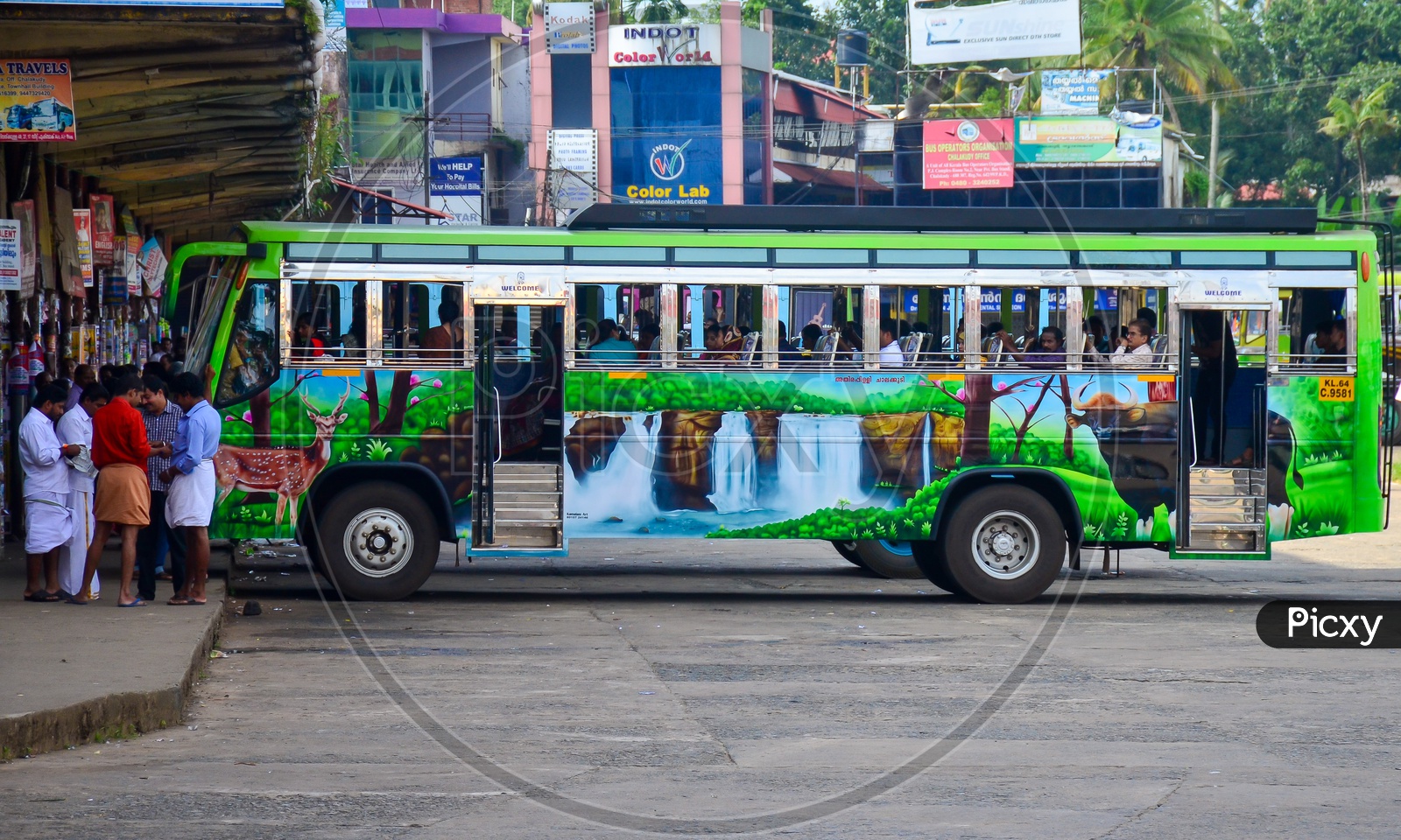 Kerala Bus Images | Photos, videos, logos, illustrations and branding on  Behance