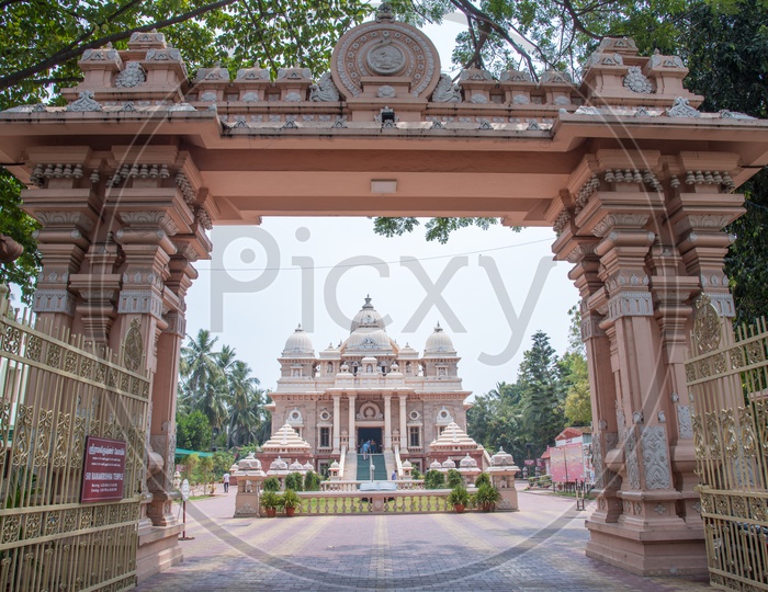 Image of Rama Krishna Math,Chennai.-MG690017-Picxy
