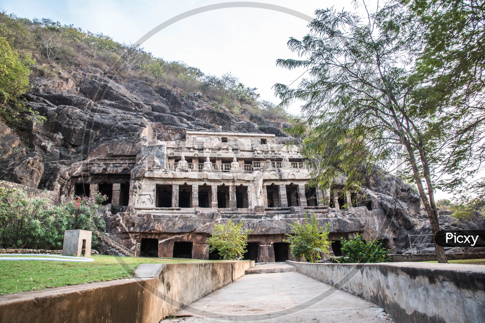 Rock Cut Cave Temple,Undavalli.