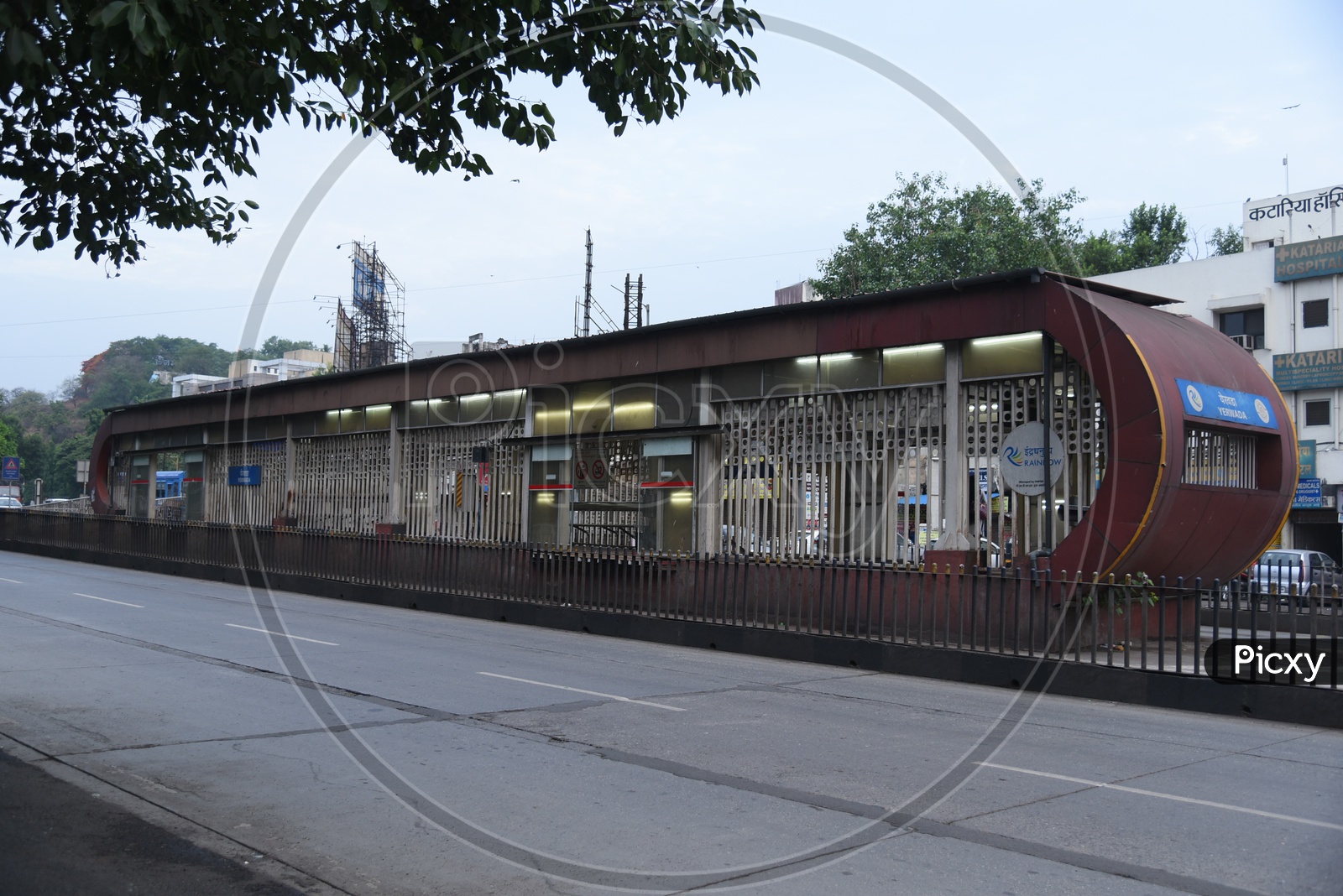 image-of-brts-bus-stop-in-pune-yt325076-picxy