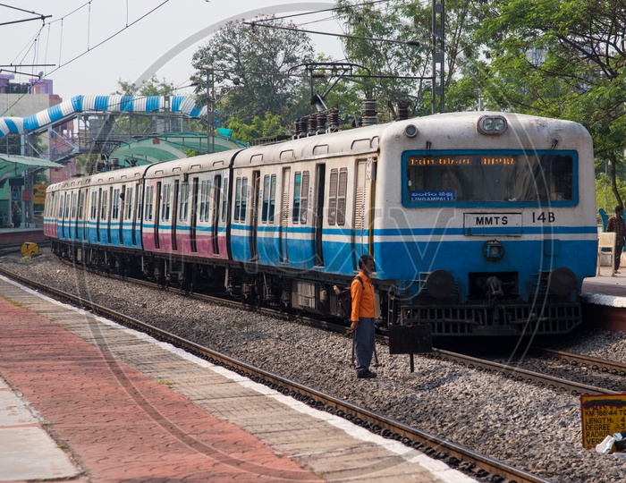 MMTS Train at Necklace Road Station