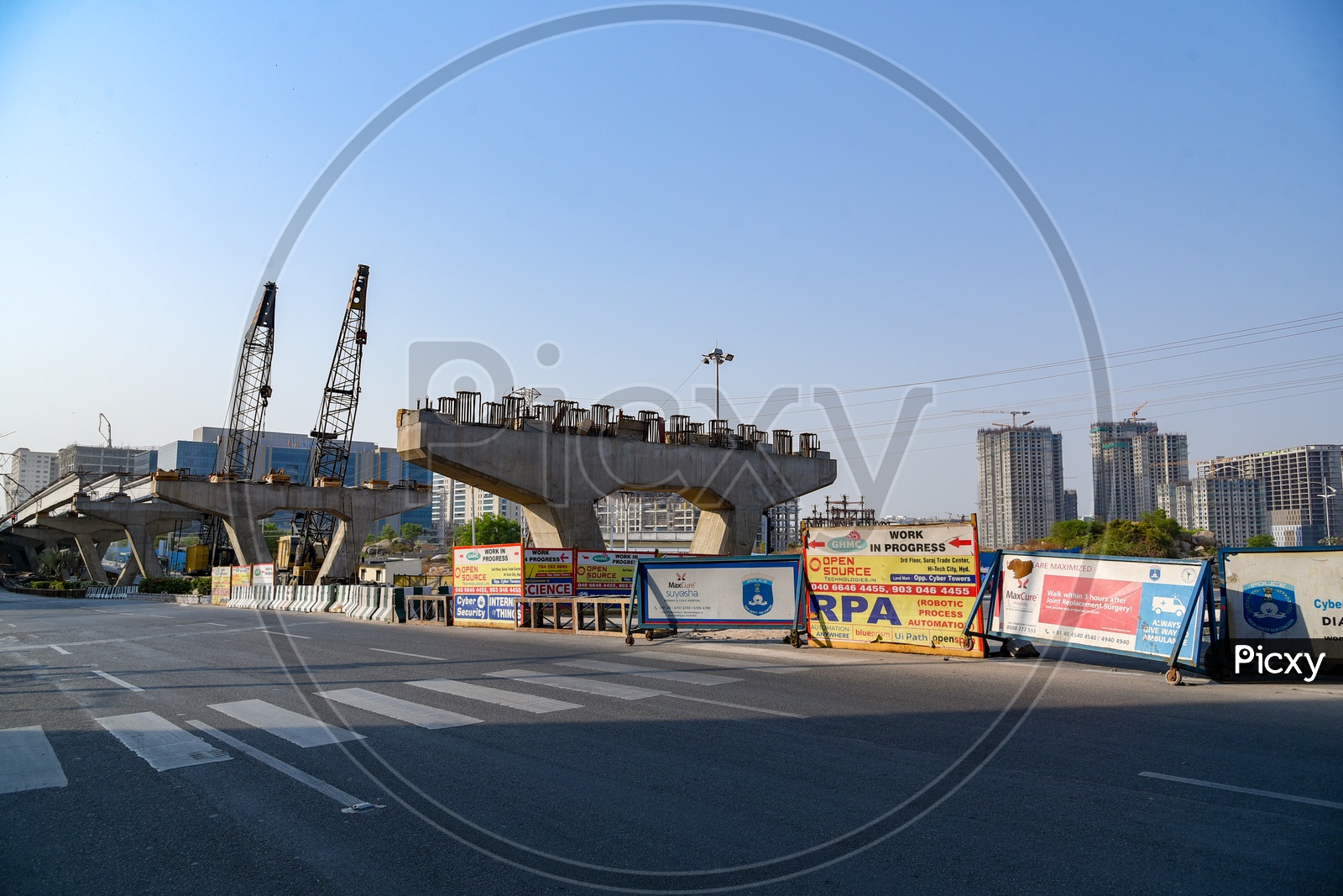 Flyover under construction at Raheja Mindspace Junction