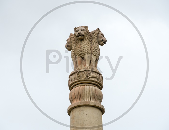 Ashoka Pillar replica at Kamala Nehru Park