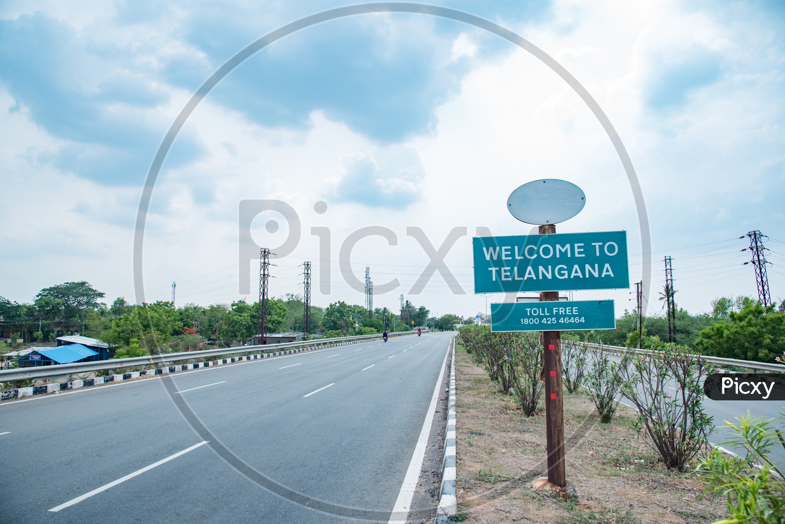 welcome to telangana board at Telangana-Andhra Pradesh Border.