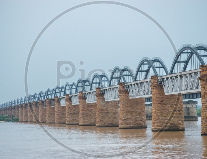 Havelock Bridge and Godavari Arch Bridge, Rajahmundry