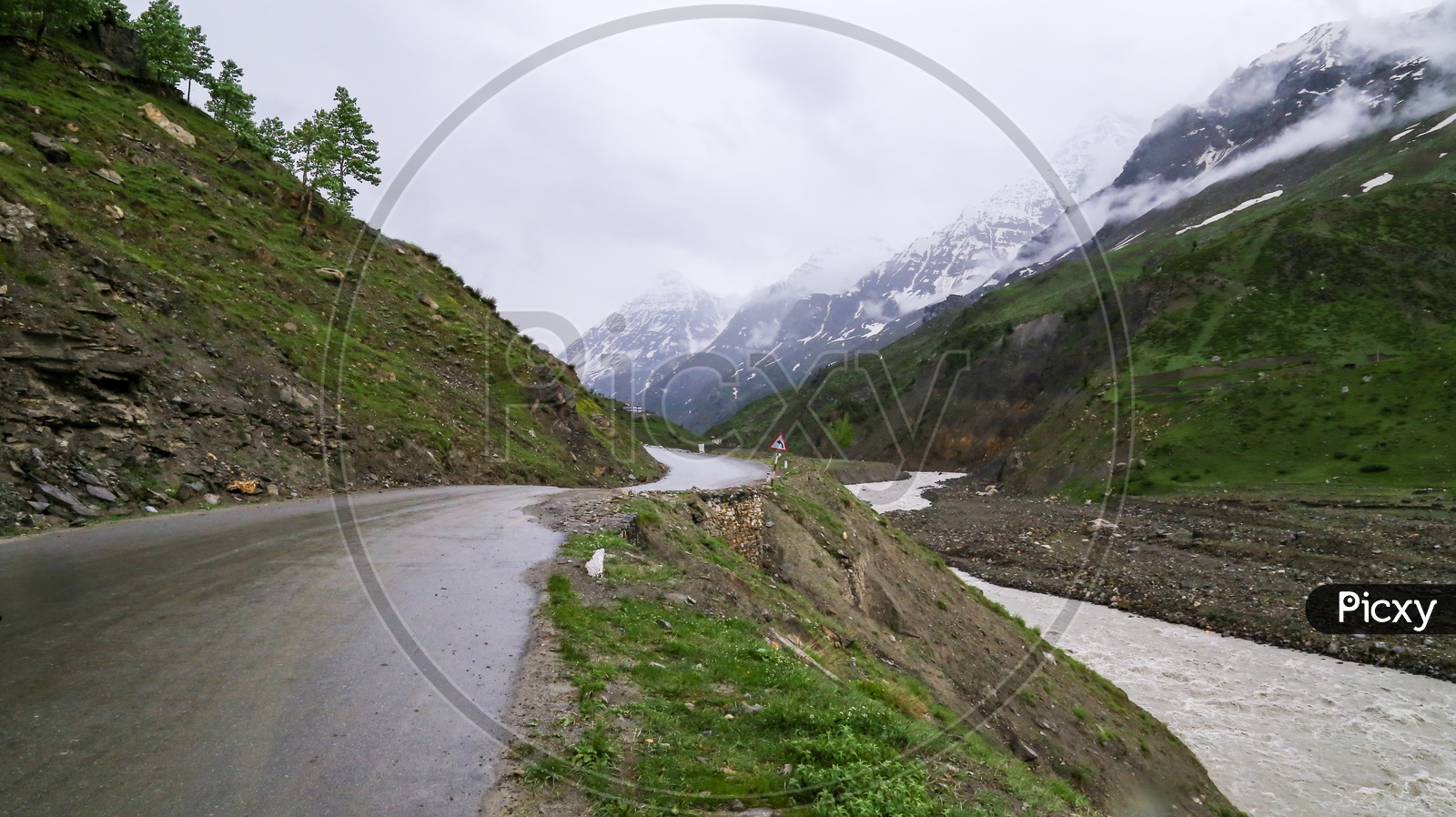 Chenab River and Road On the way to Rohtang Pass