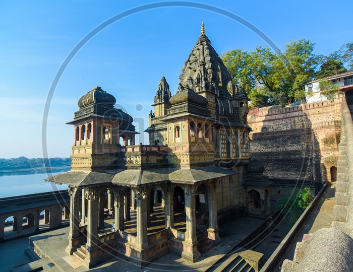 Ahilyeshwar Temple inside Maheshwar Fort