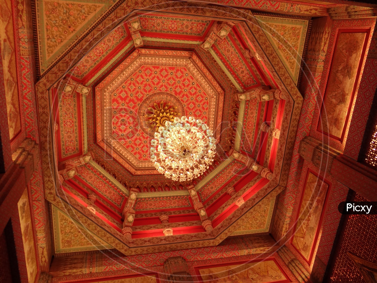 Art in the ceiling of the temple