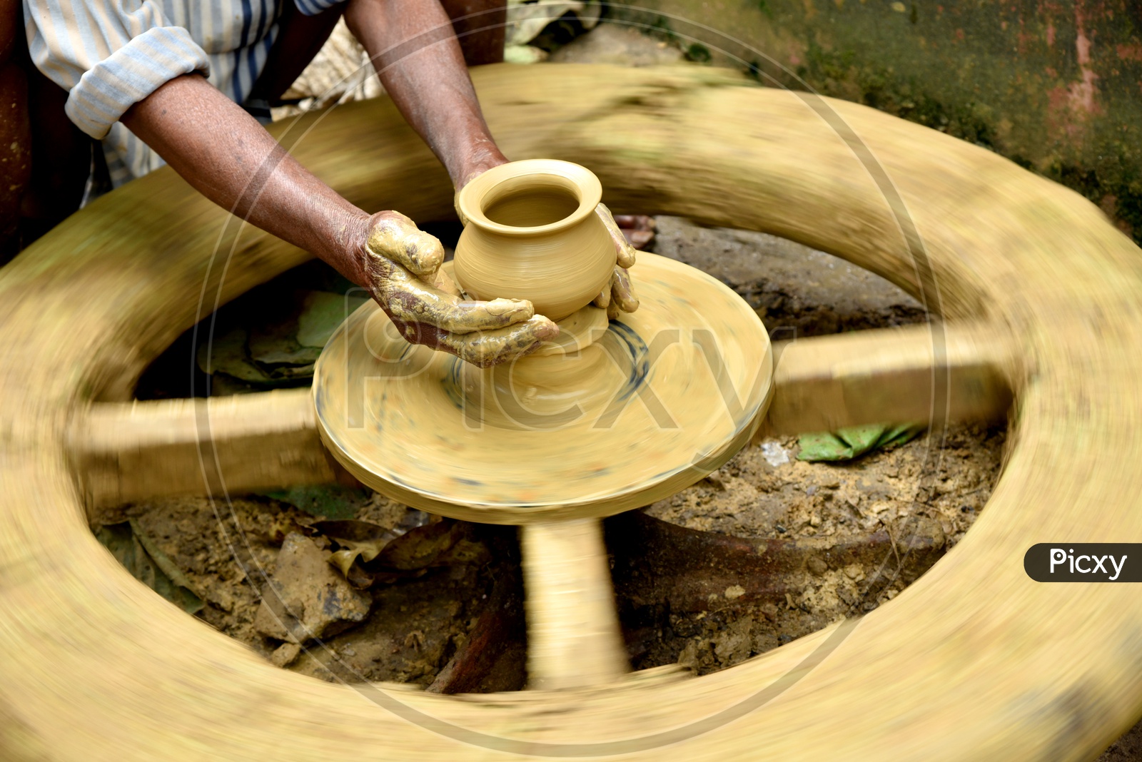 Making of Clay Pots in Araku Valley