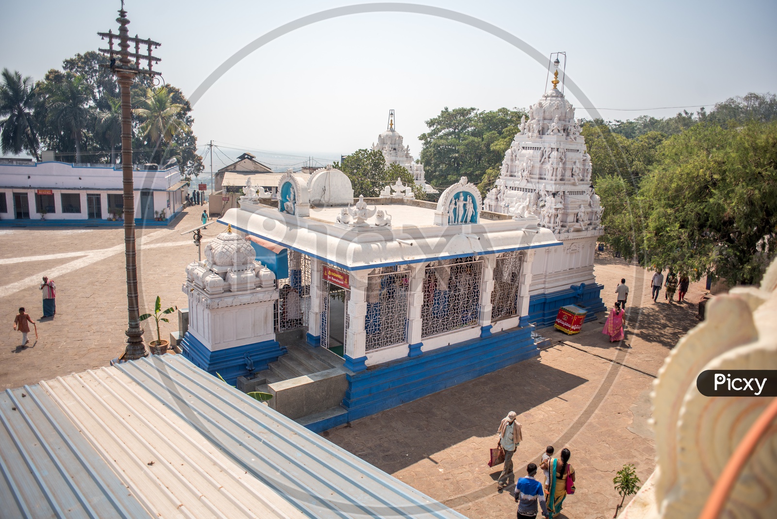 temples around annavaram temple