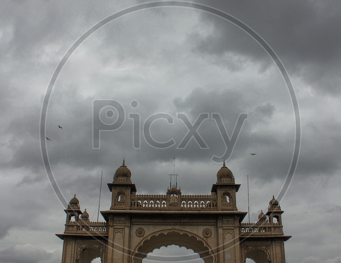 mysore palace opposite gate