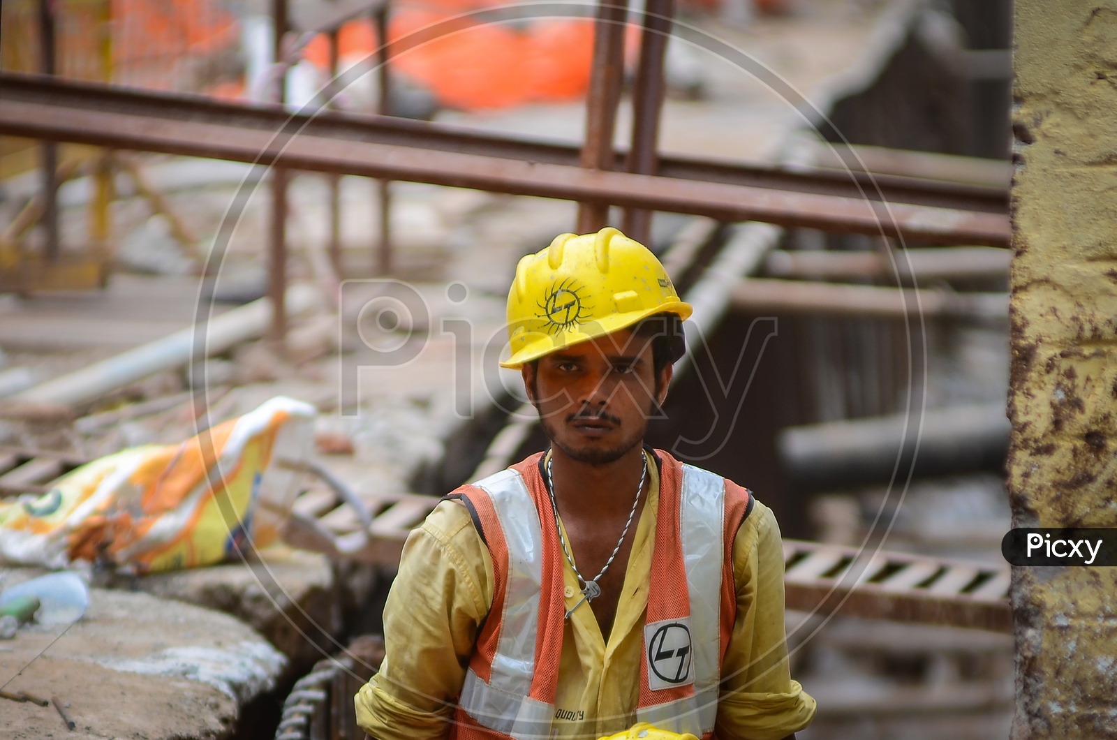 L&T Construction workers