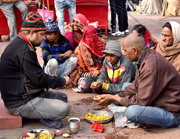 Devotees at Haridwar Har Ki Pauri Ghat