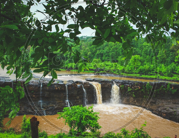 A Gira waterfalls