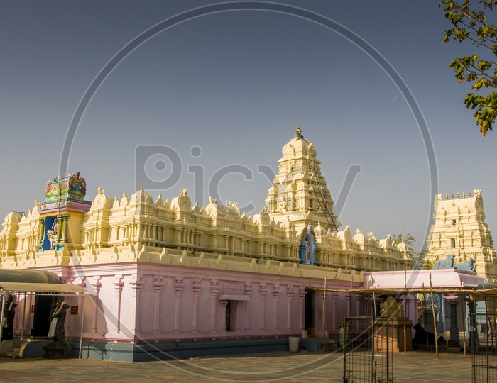 Kaleshwara Muktheshwara Swamy Temple