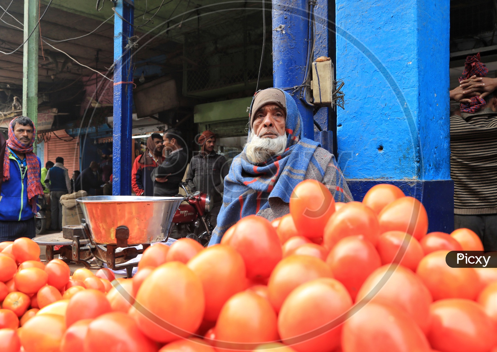 image-of-street-vendor-uw354673-picxy