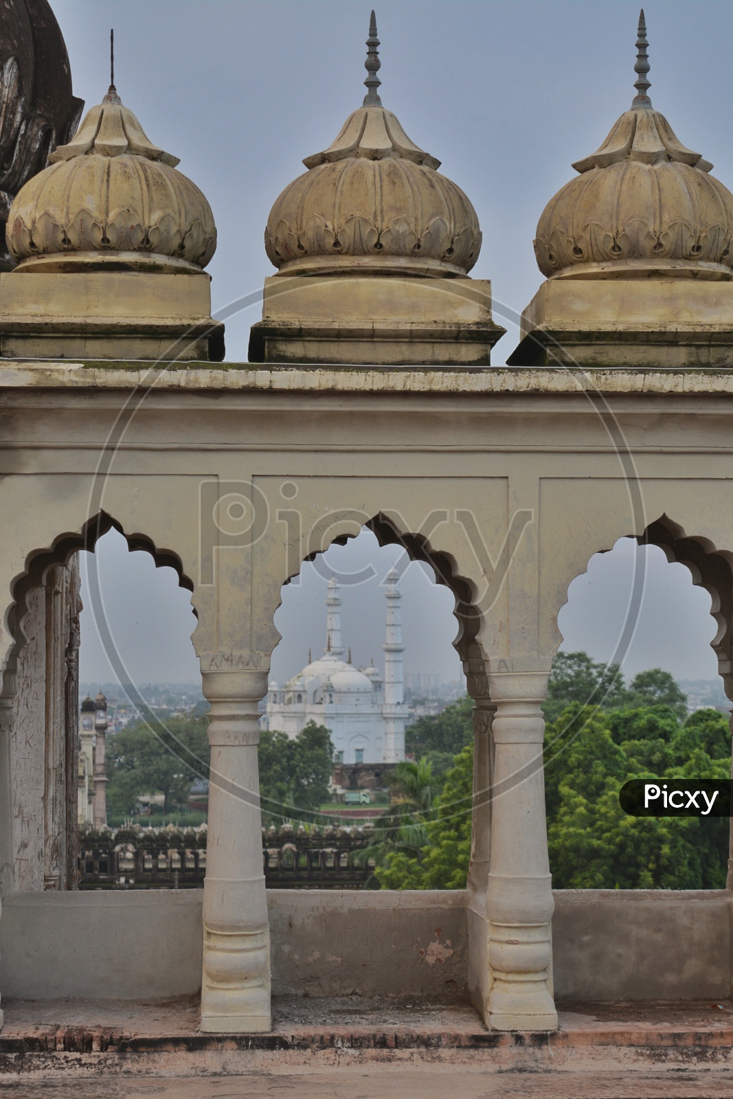 Alamgiri Mosque seen from Bara Imambara, Lucknow