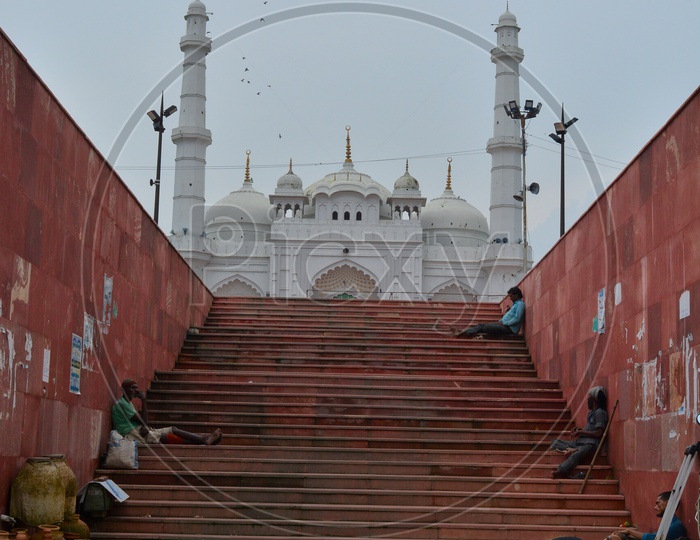 Alamgiri Mosque, Lucknow