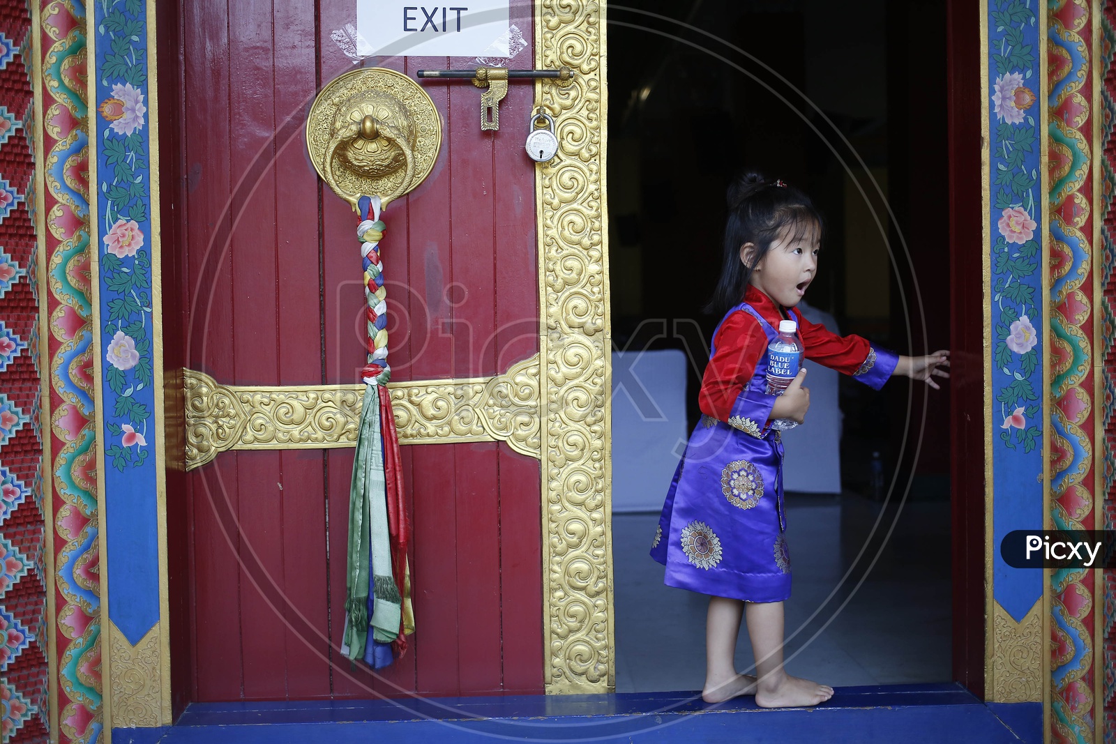 A child enters a monastery in Delhi
