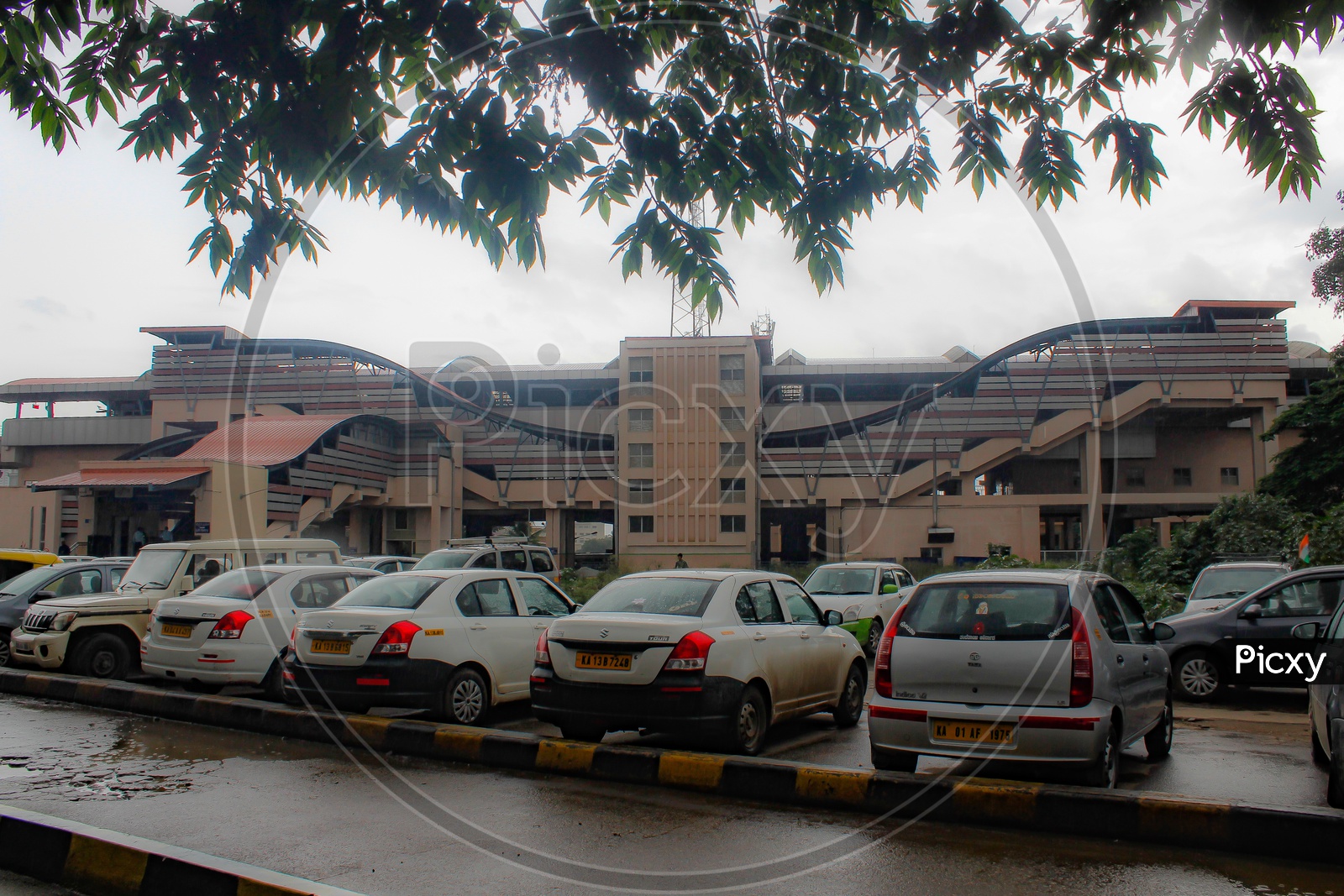 image-of-yeshwanthpur-metro-station-wj703277-picxy