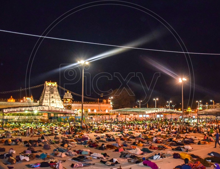 Devotees Sleeping outside Tirumala Tirupati Temple