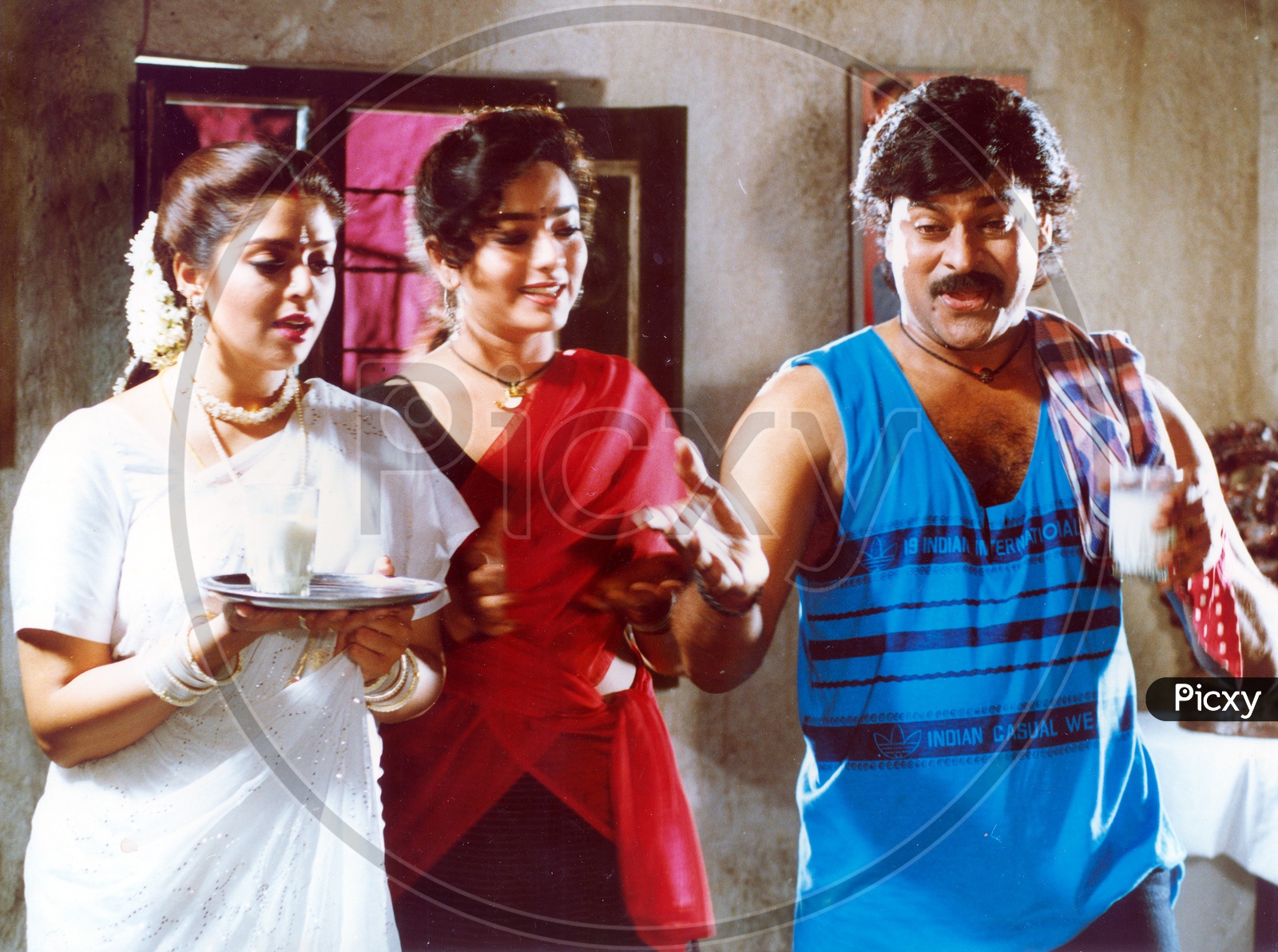 Chiranjeevi with Actress Nagma and Soundarya