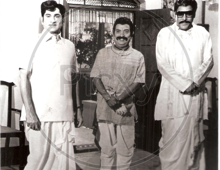 Allu Ramalingaiah with Akkineni Nageswara rao and Rao Gopal Rao