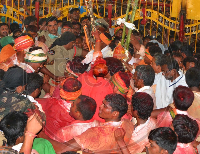 Sammakka Saralamma Jatara or Medaram Jatara