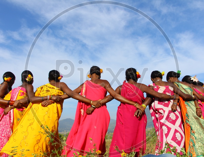 Tribal Women Dance - Dhimsa Dance