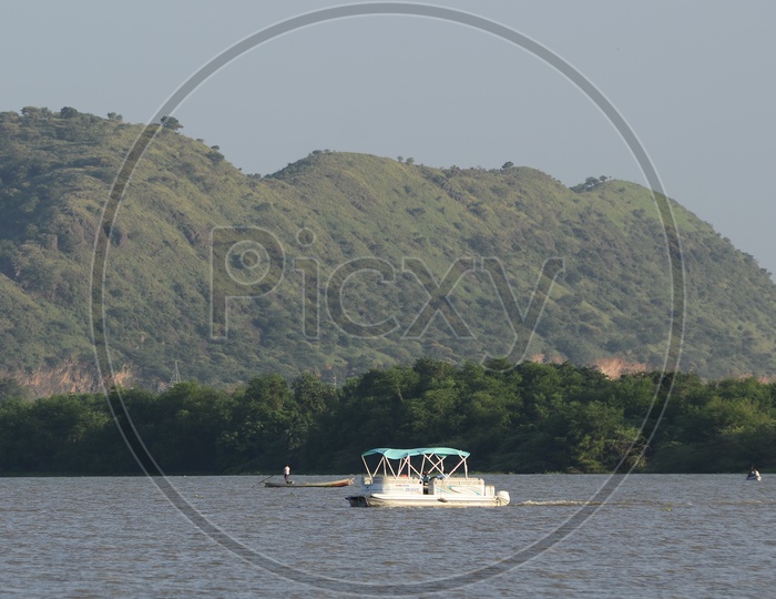 krishna river, Tourism boat