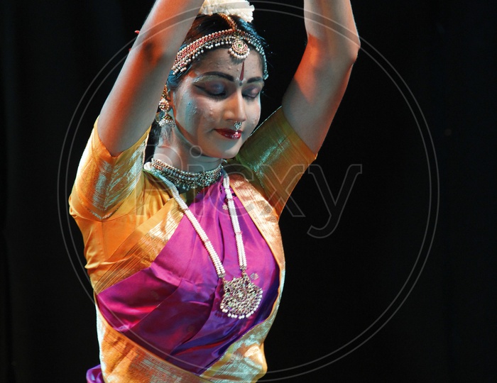 Classical Dance Indian Stock Illustrations, Cliparts and Royalty Free  Classical Dance Indian Vectors