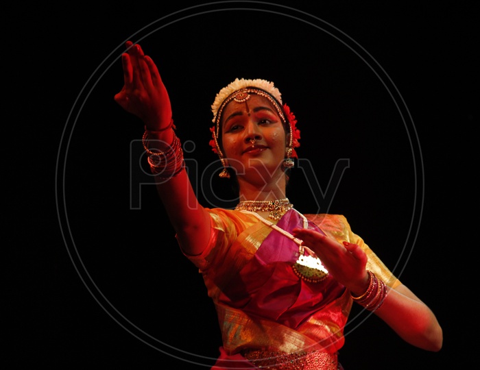 The Changing Landscape of Indian Classical Dance Forms and Struggles  Performers are Facing Amid Pandemic - News18