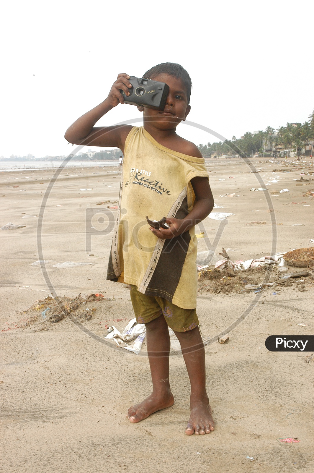 Poor Kid with a camera