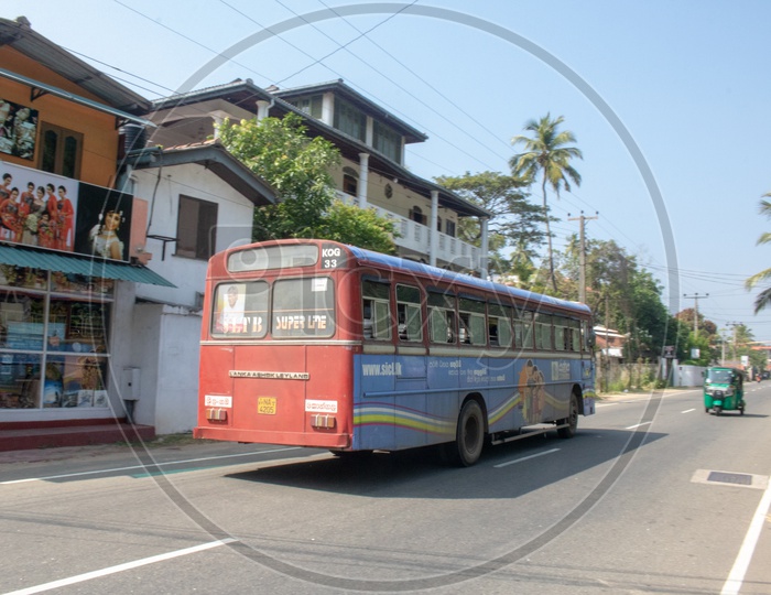 Bus from Unawatuna to Galle