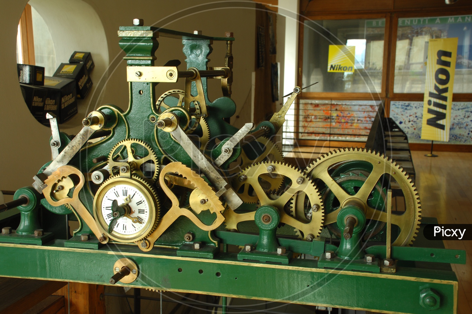 An Old machine With Gear wheels and Measure Indicator