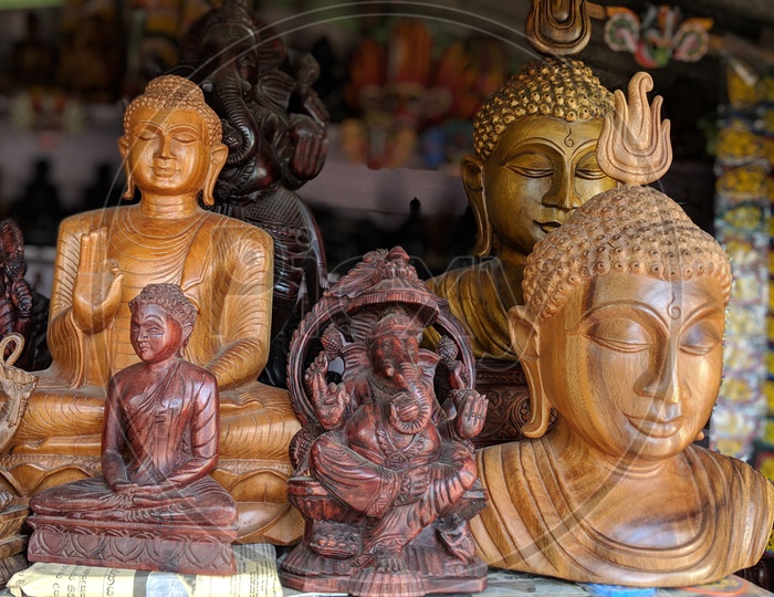Buddha Idols on Sri Lanka street shops/stores