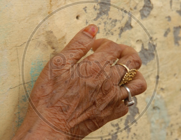 Hand of an Old Women