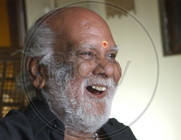 Photograph of a old men / People Face / Smiling Face