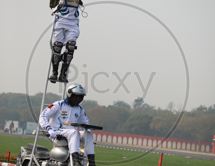Indian Army Soldiers Display Bike Stunts on Army Day