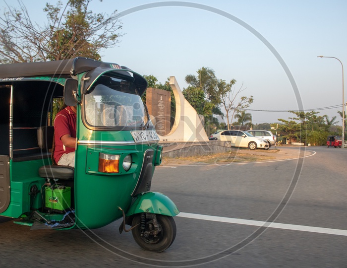 Auto / Tuk -  Tuk on The Roads Of Colombo , Sri Lanka
