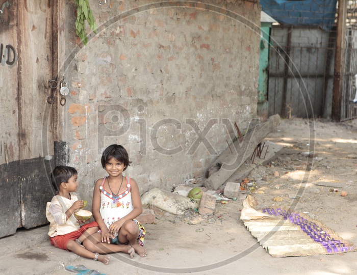Poor Kids in India