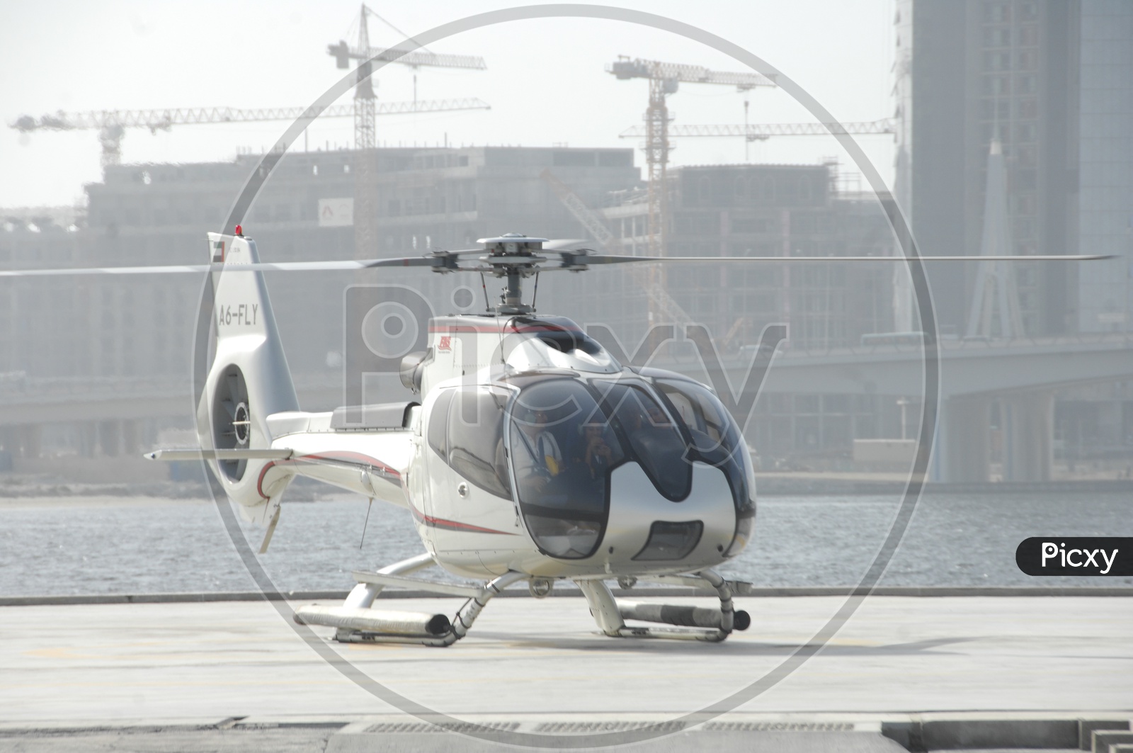 Helicopter/Aircraft on the building - Movie stills
