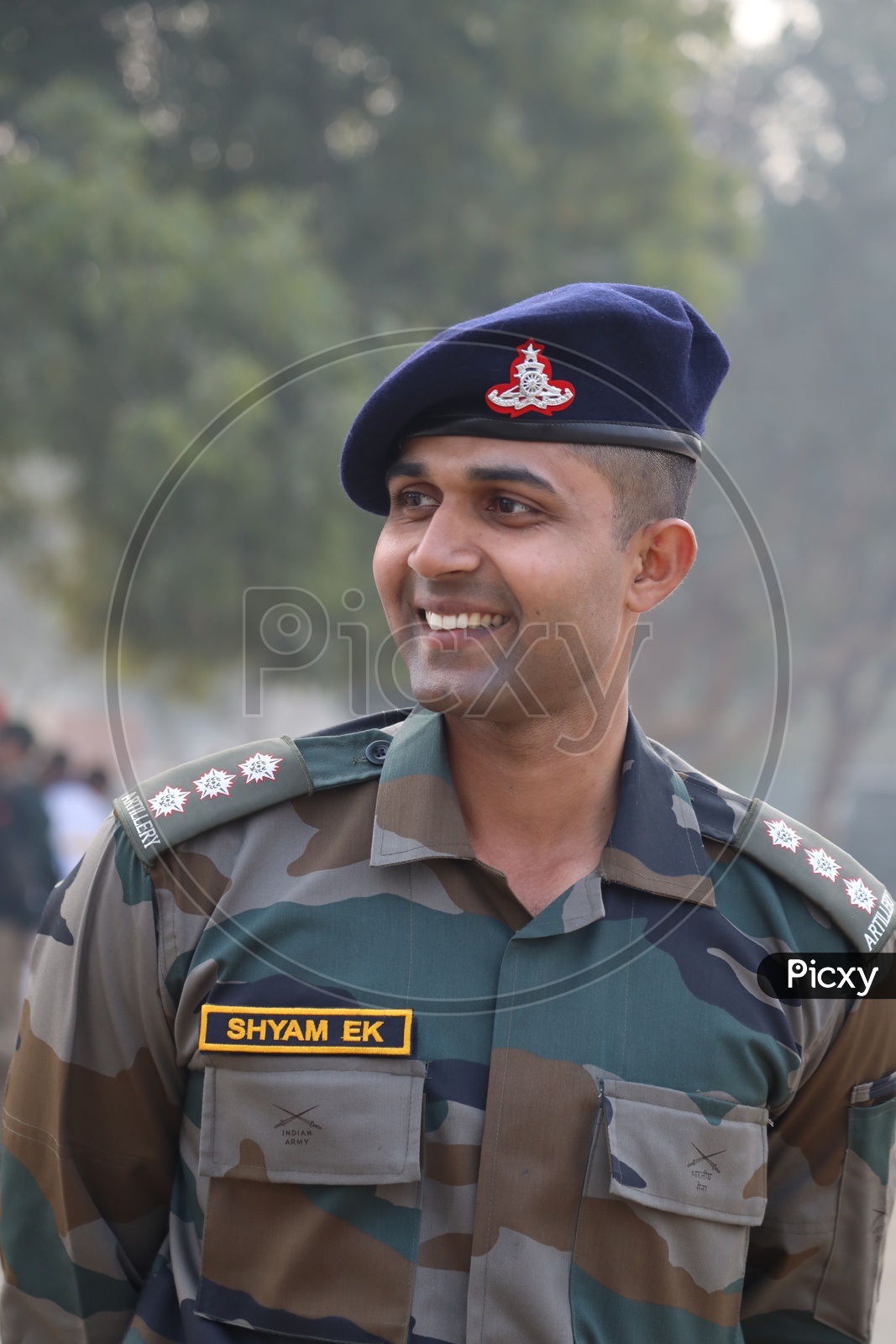 1067px x 1600px - Image of Indian Army Officer-LY910444-Picxy